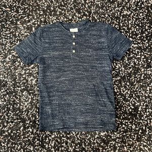 Abercrombie and Fitch fleece t shirt 👕